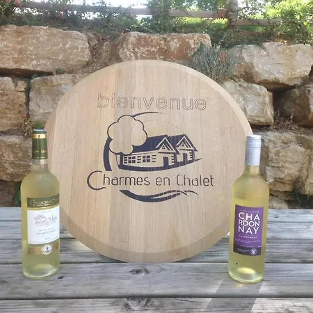 بيت للعطل En Charmes-Les-Langres